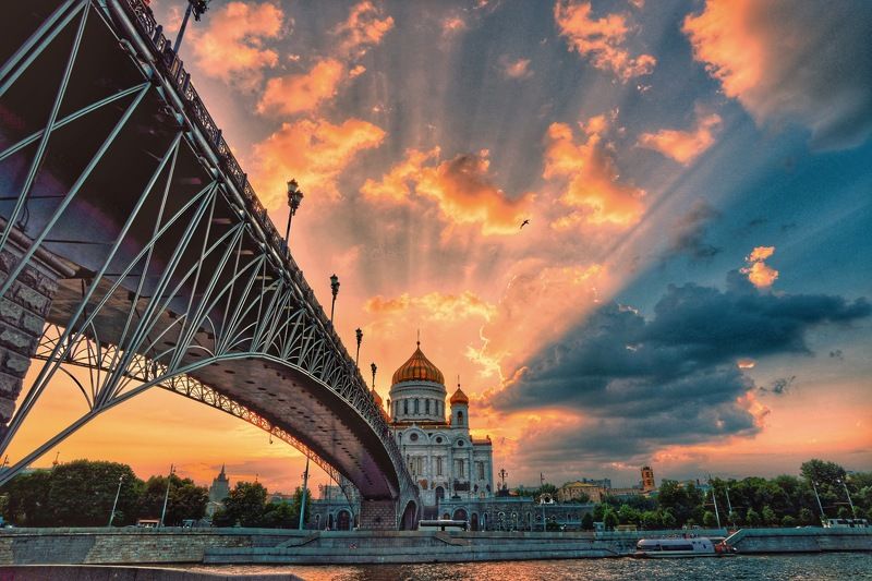 Закат над Храмом фото превью
