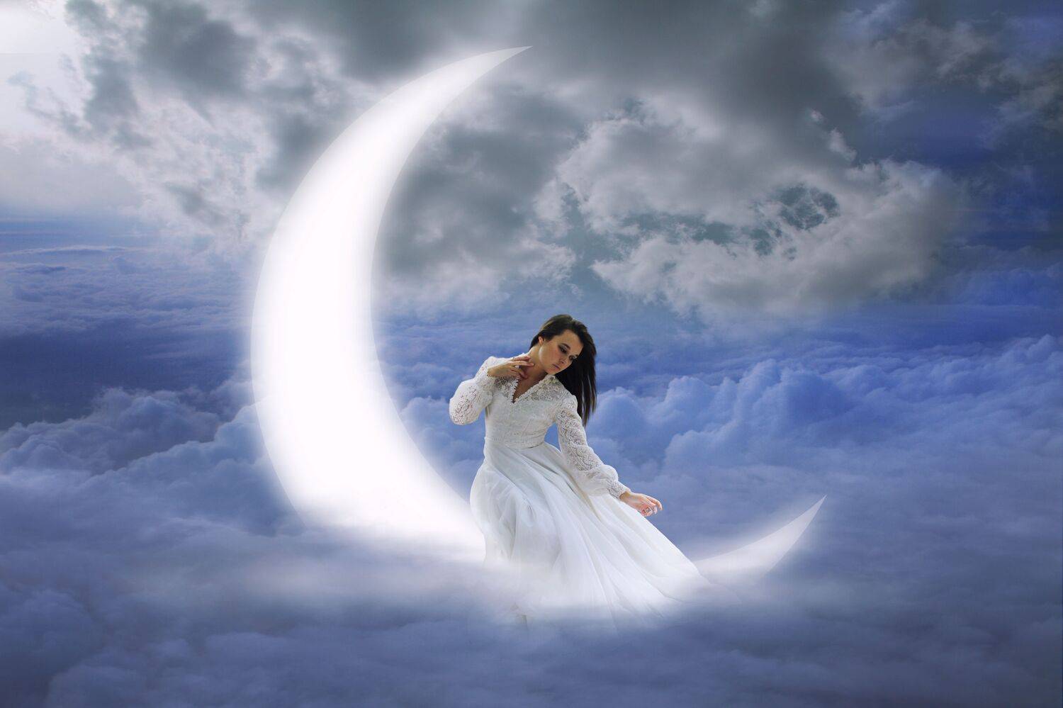 девушка, луна, облака, Sergii Vidov