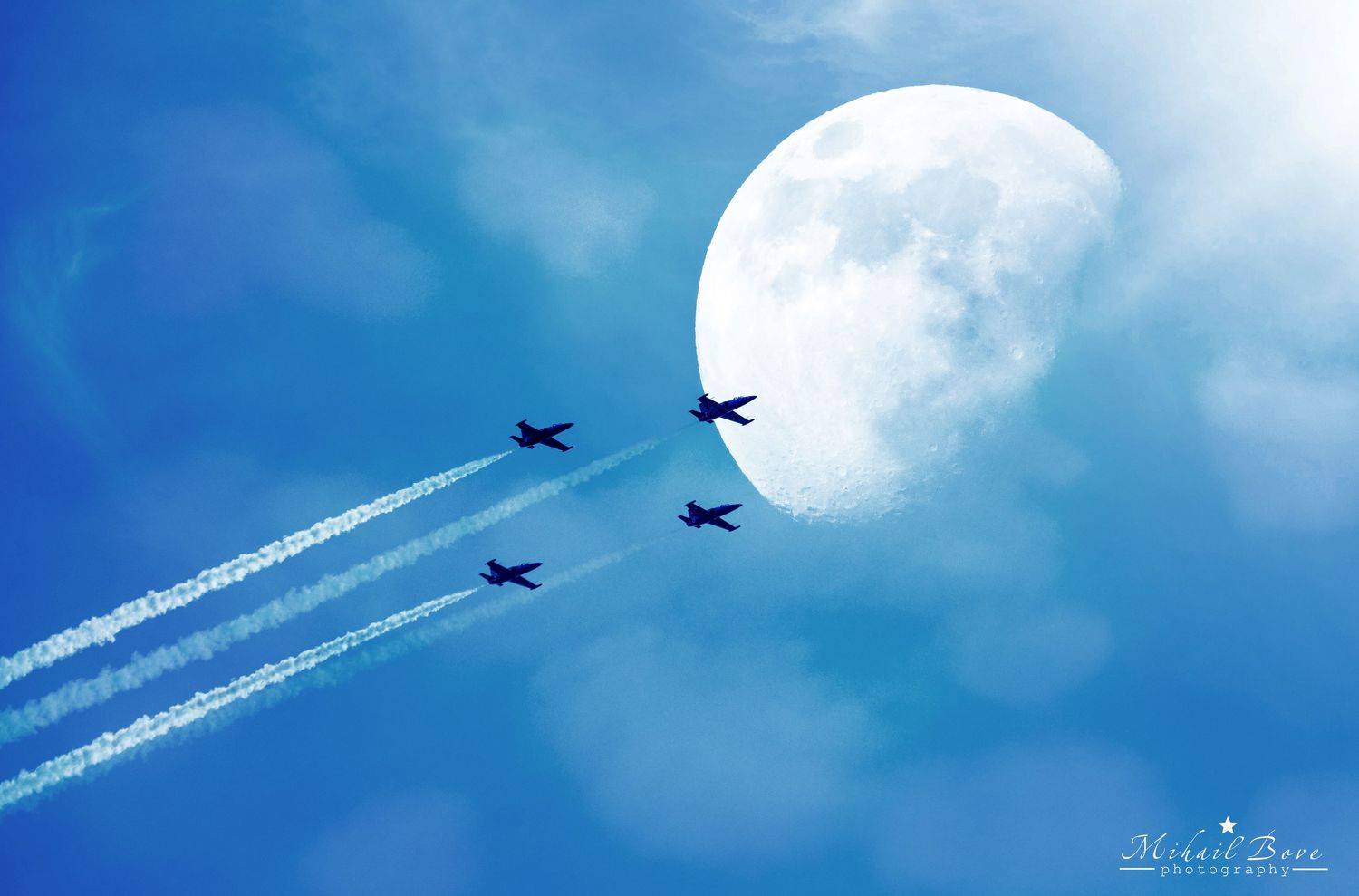 , Михаил Бове