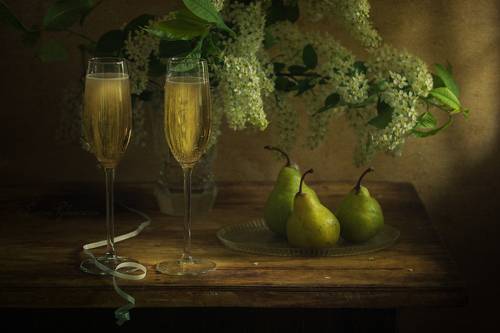 Май.Черёмуха цветёт