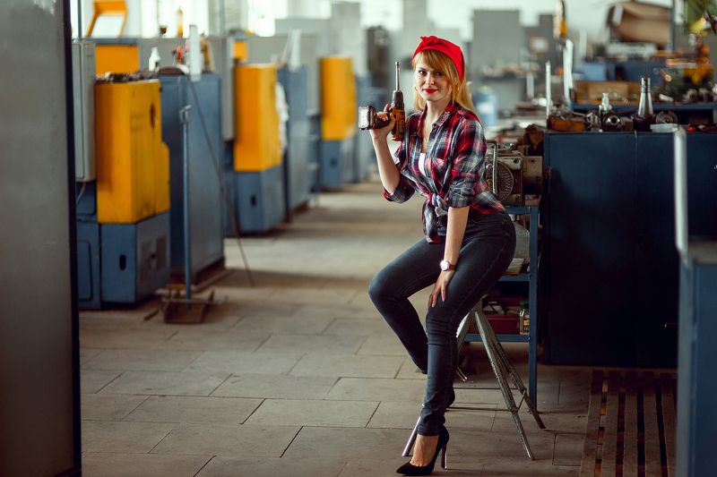 Заводской Pin-Up фото превью