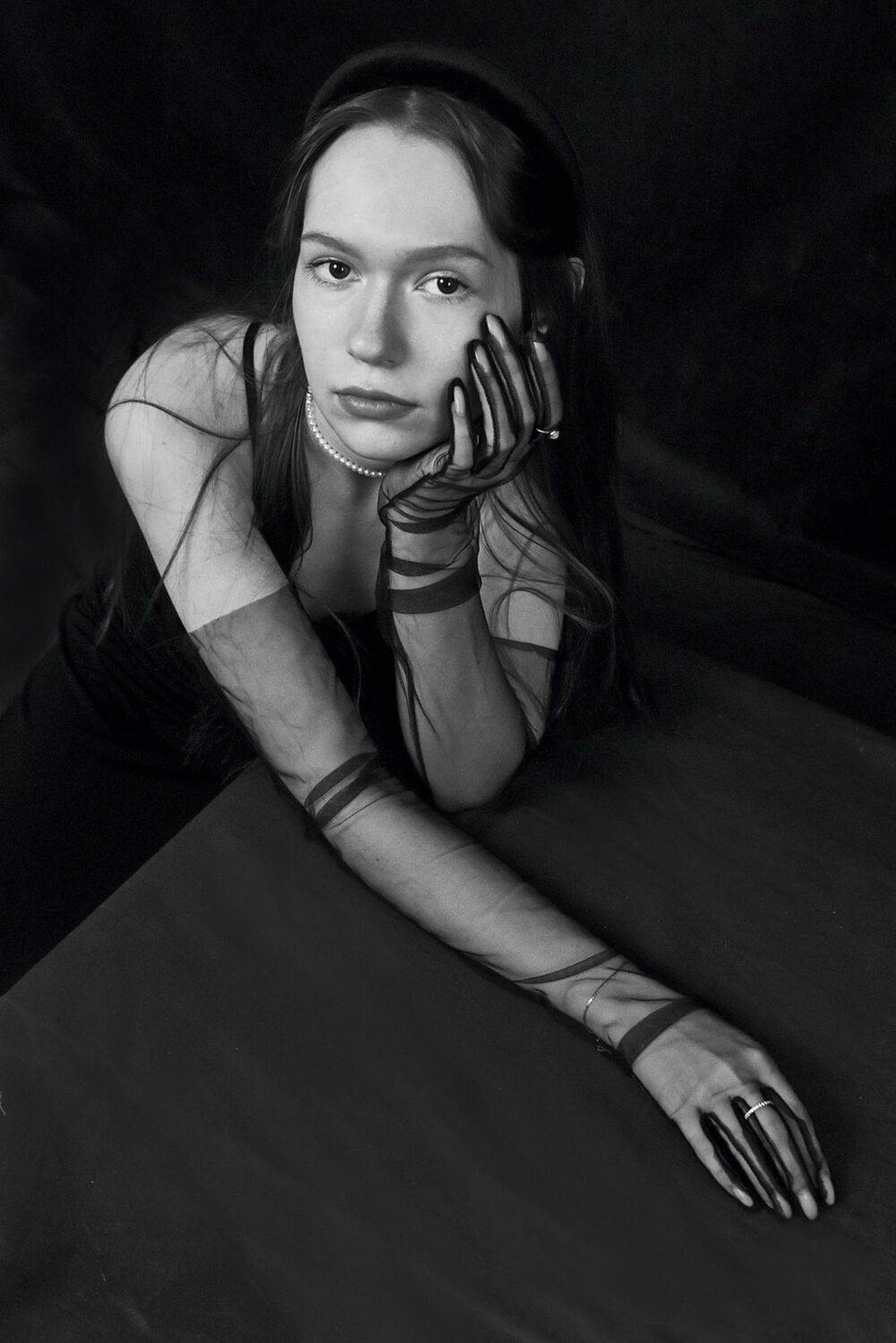 девушка, портрет, глаза, взгляд, волосы, апатиты, Николай Смоляк