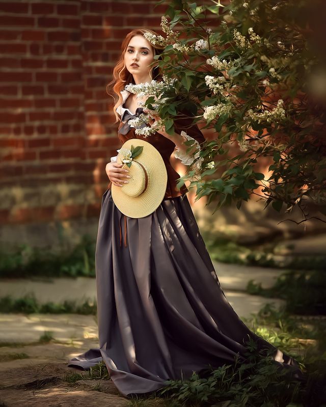 ДЕВУШКА В ШЛЯПЕ фото превью