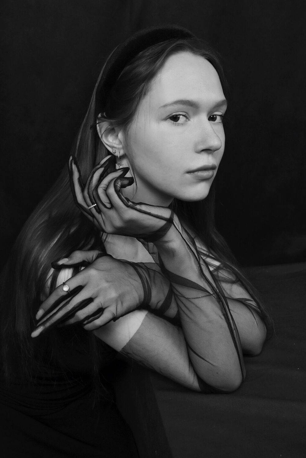 девушка, портрет, глаза, взгляд, волосы, апатиты, Николай Смоляк