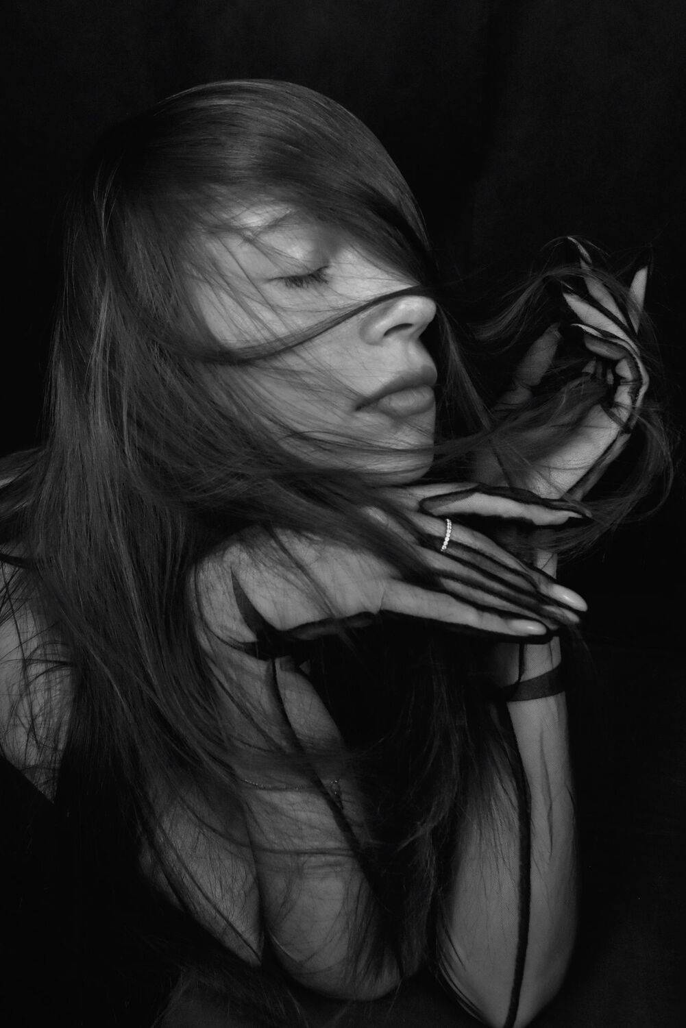 девушка, портрет, глаза, взгляд, волосы, апатиты, Николай Смоляк