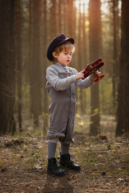 дети,мальчик,игра,ребенок, мир,любовь Поиграем фото превью