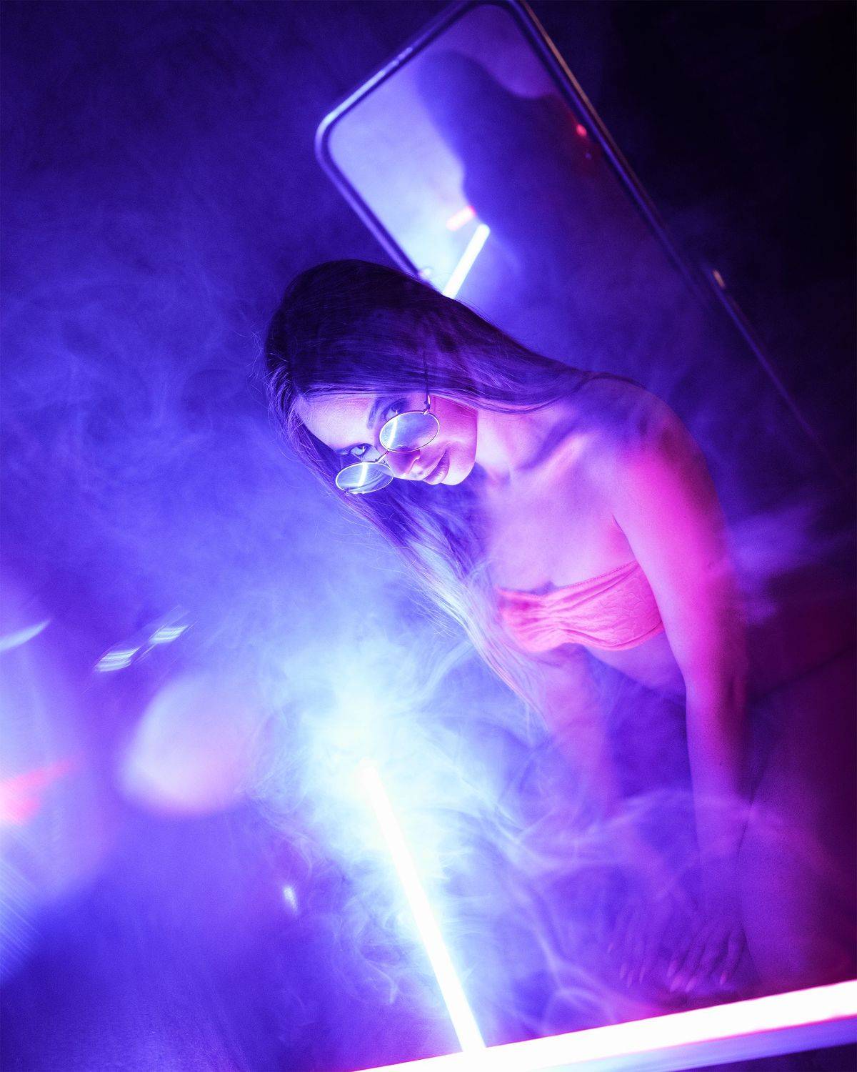 girl, neon, Cyberpunk, art, портрет, дым, Артемьев Алексей