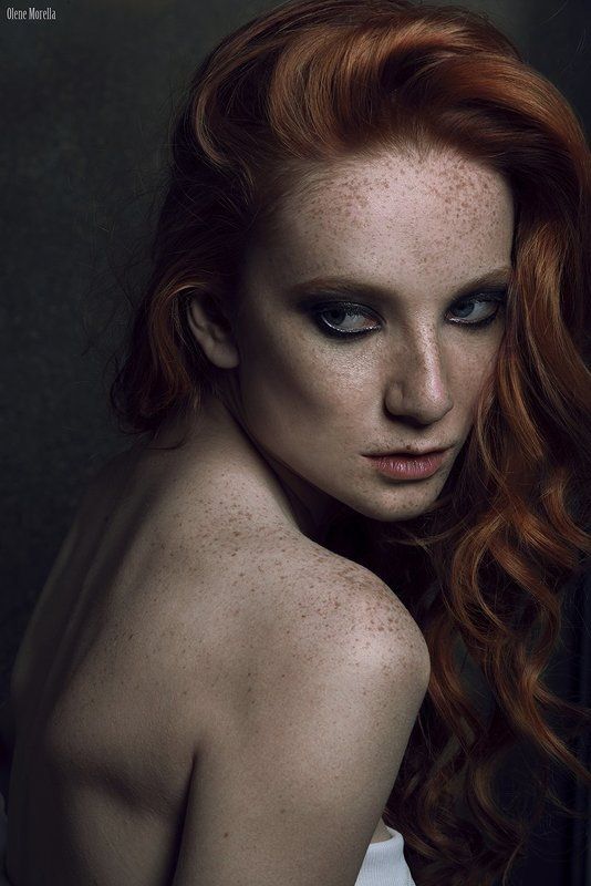 Red V фото превью