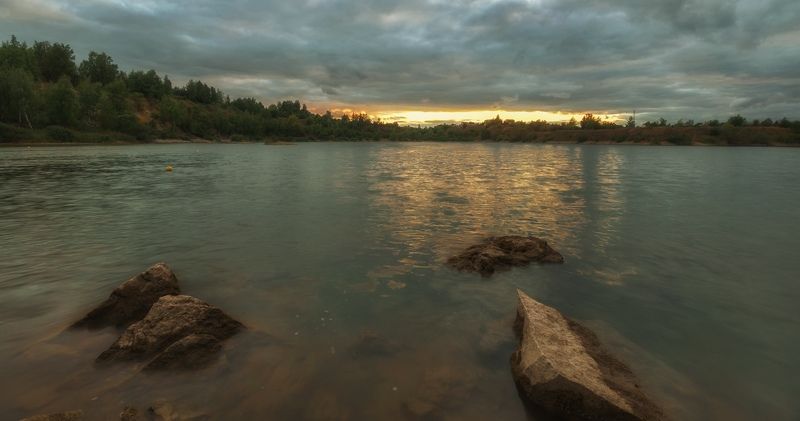 Скромный закат на карьере. фото превью