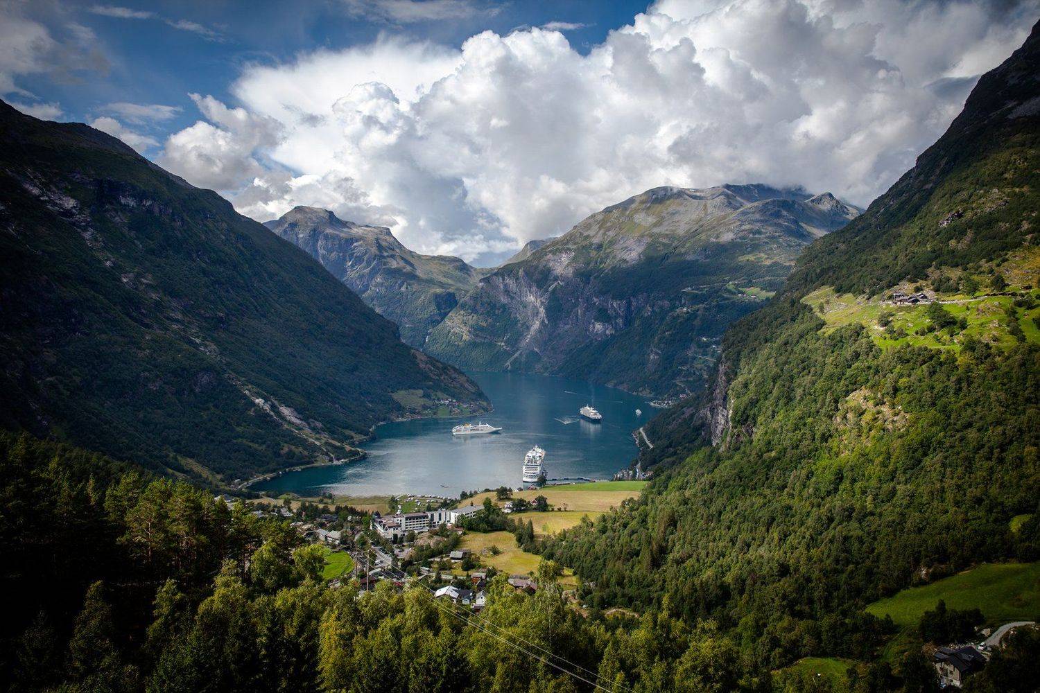 норвегия, Андрей Перешеин