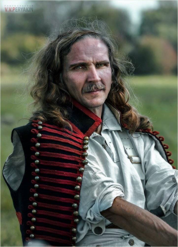 , Виктор Перякин