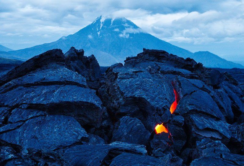 Камчатка, Лава, Толбачик Дух подгорного пламени фото превью