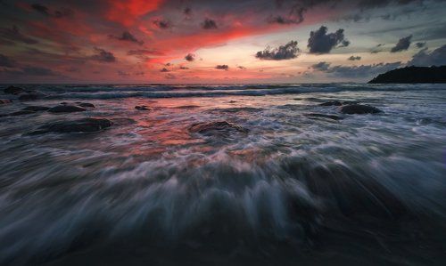Dynamic Waves