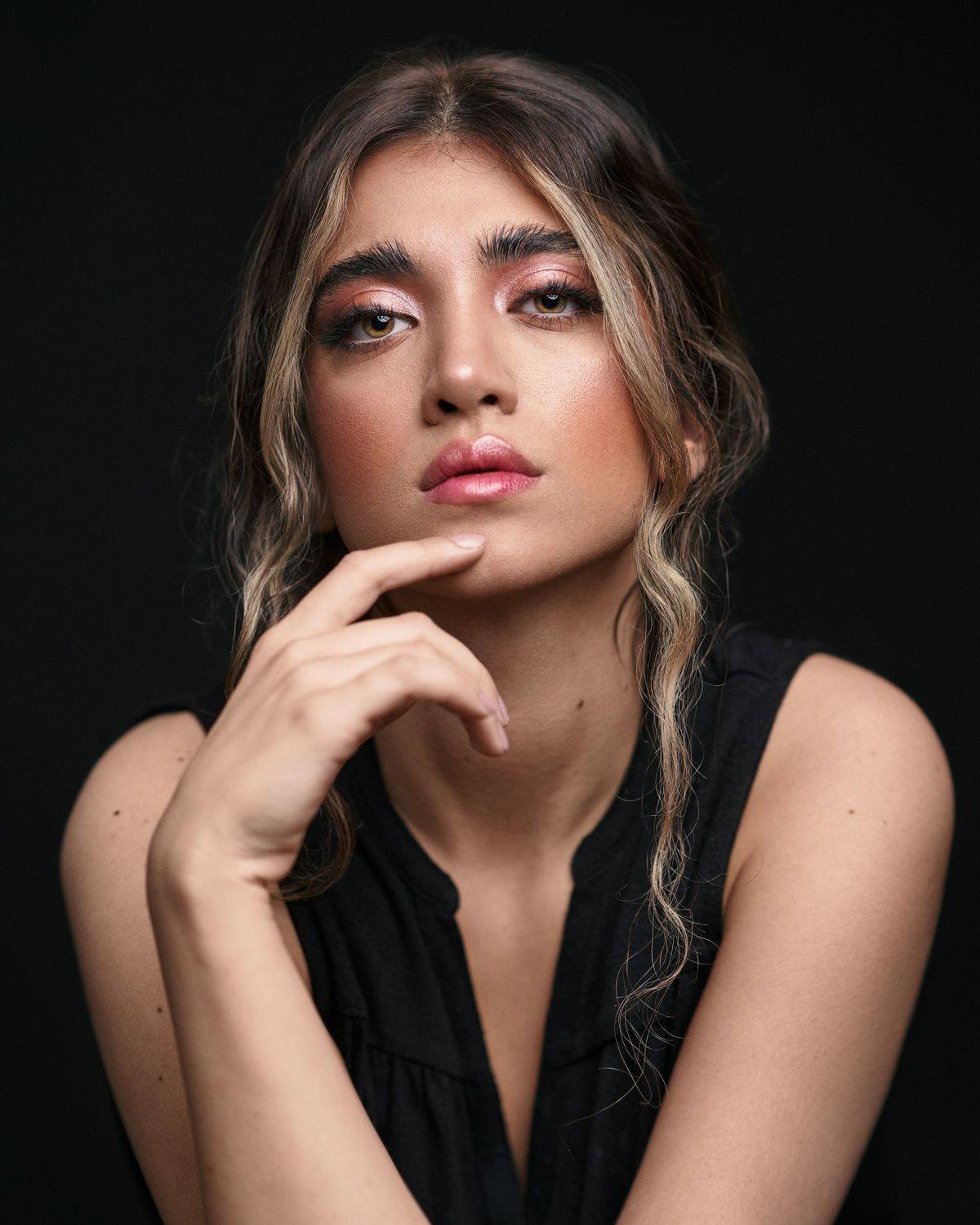 portrait dramatic light model girl photographer beauty art , amirhossein loloei