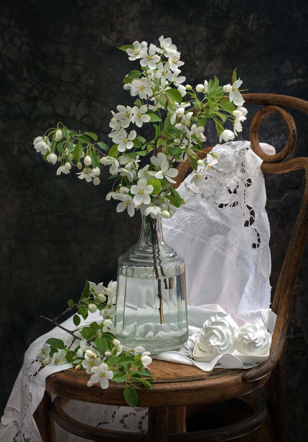 цвет, графин, стул, скатерть, безе., Попова Татьяна