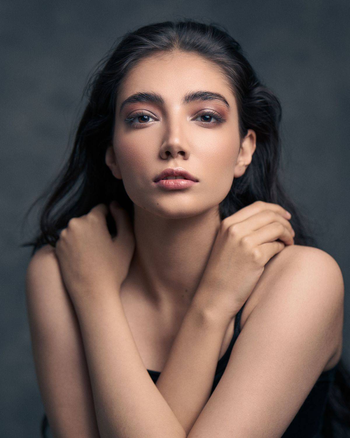 portrait dramatic light model girl photographer beauty art , amirhossein loloei