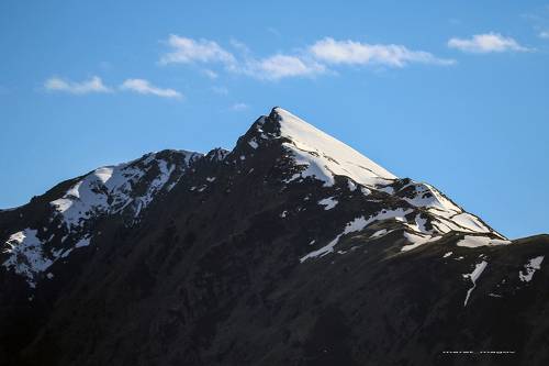 Вершини гор..