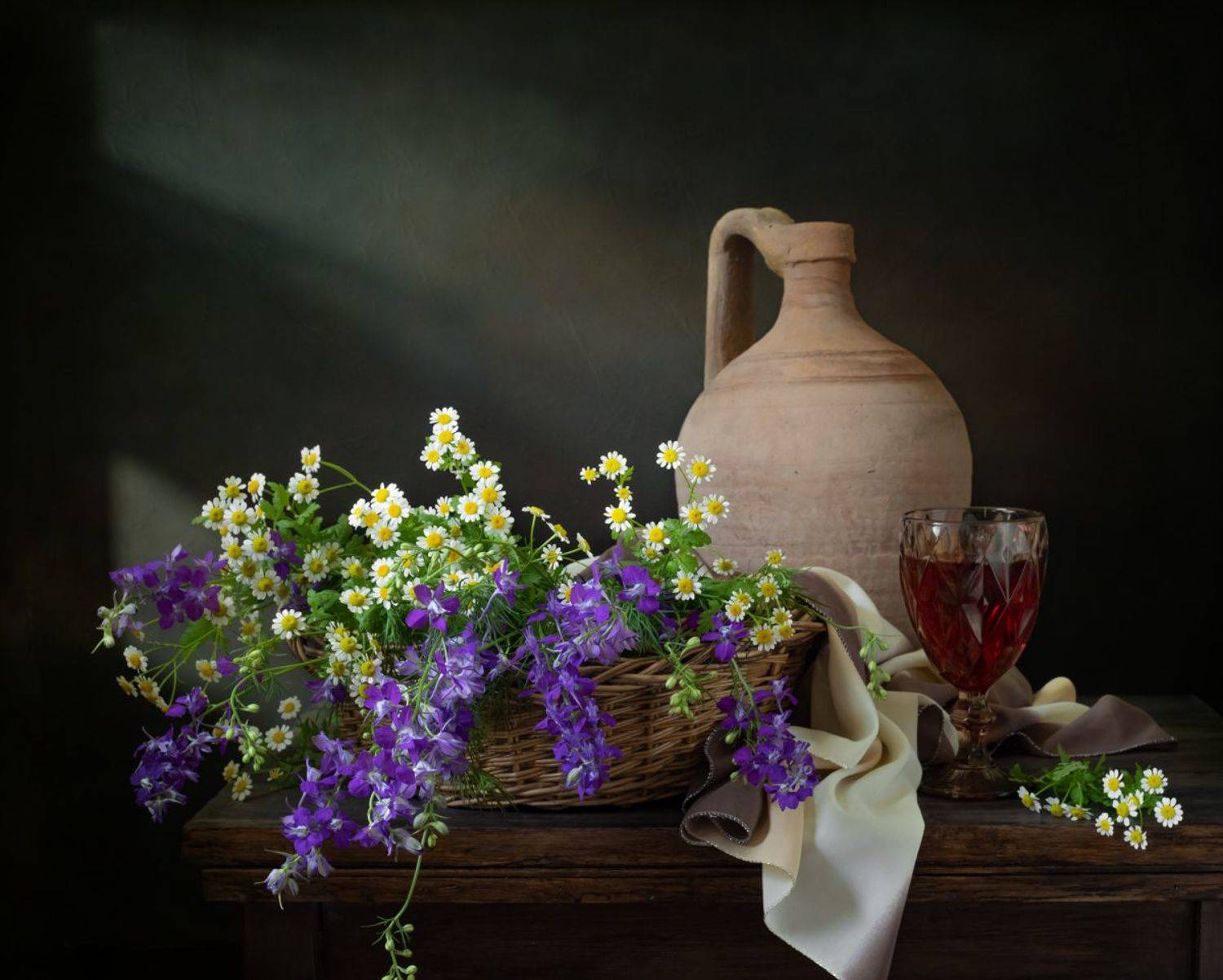 натюрморт, цветы, дельфиниум, матрикария, Оля