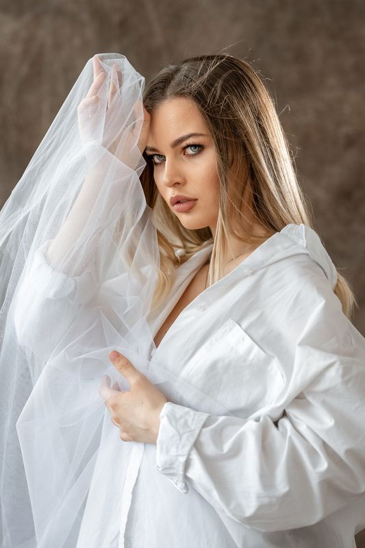 Женский портрет девушка  Лиза фото превью