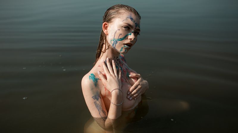 Женский портрет, постановочная фотография, ню Сирена  фото превью