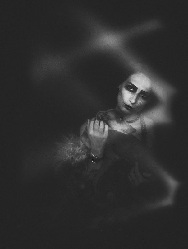 портрет Lia фото превью