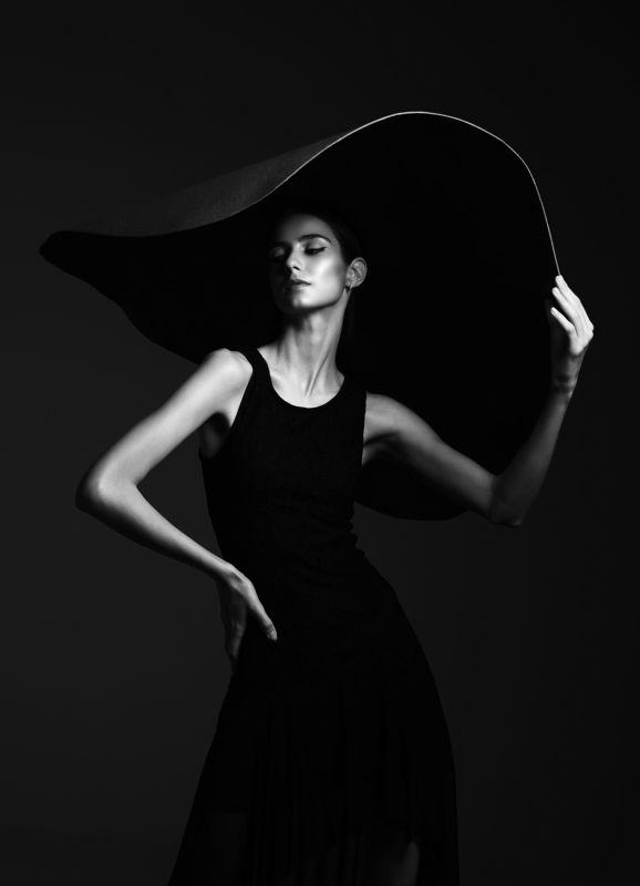 Femme au chapeau фото превью