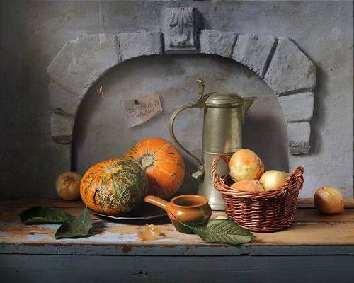 С тыквами и луком