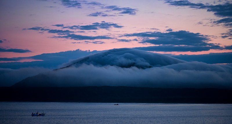 Clouds, Fog, Island, Kunashir, Landscape, Mist, Nature, Sea, Ship, Sunset, View, Volcano, Вулкан, Дикая природа, Дикая природа россии, Закат, Корабль, Кунашир, Курилы, Море, Ночь, Облака, Остров, Пейзаж, Туман Тайна Чёрной земли фото превью