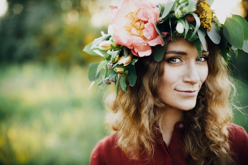 портрет;, венок;, цветы;, девушка Света фото превью