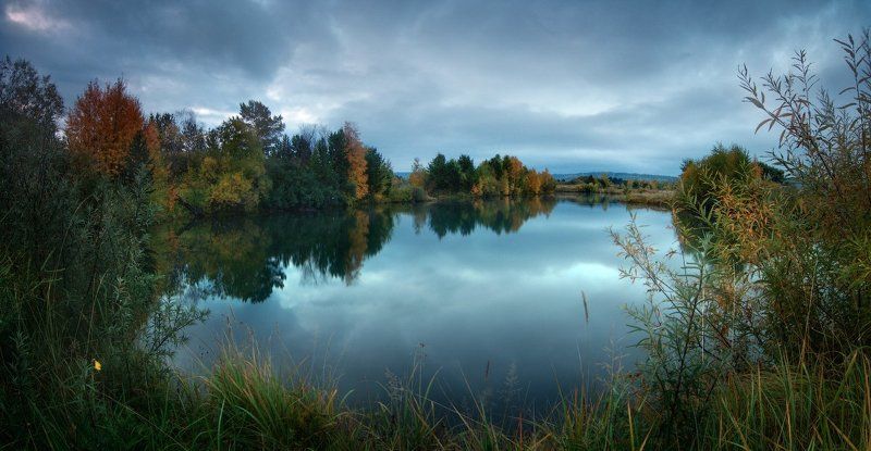 Пасмурным утром фото превью