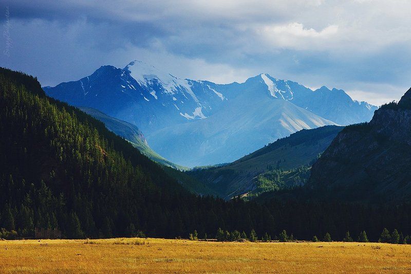 Вид на Северо-Чуйский хребет фото превью