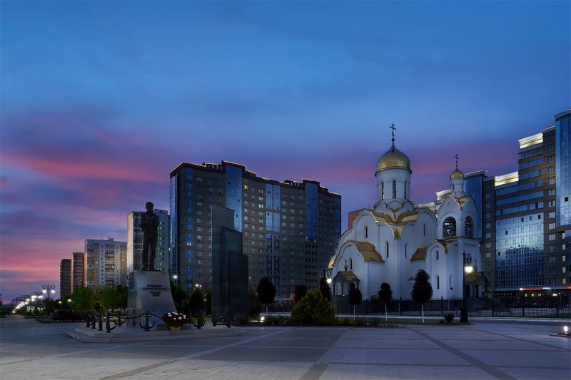 город, архитектура, храм, курск, утро, здание,памятник,рассвет Рассвет на проспекте Дериглазова фото превью