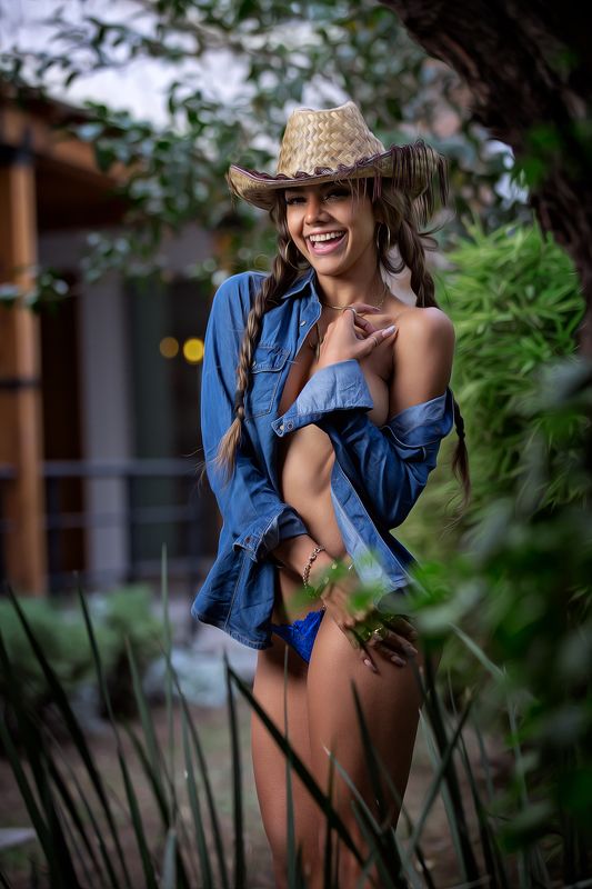 sexy, model, latin, boobs, mexican, seductive, ballerina, classy Andy Coronado фото превью