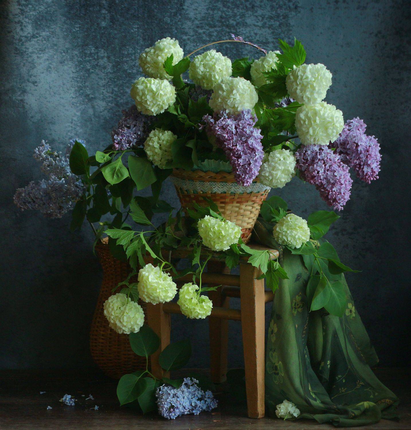 , Людмила Хрусталева*