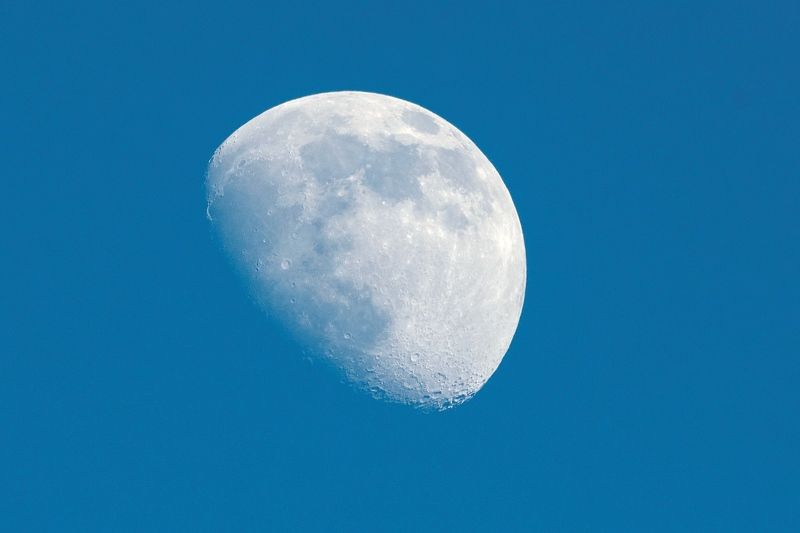 Луна фото превью
