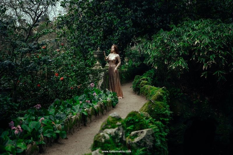 gold, golden, dress, nature, Portugal, castle, old, prrincess, fairy, fairytale  Golden Princess  фото превью
