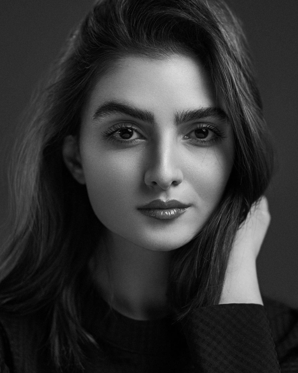 portrait dramatic light model girl photographer beauty art , amirhossein loloei