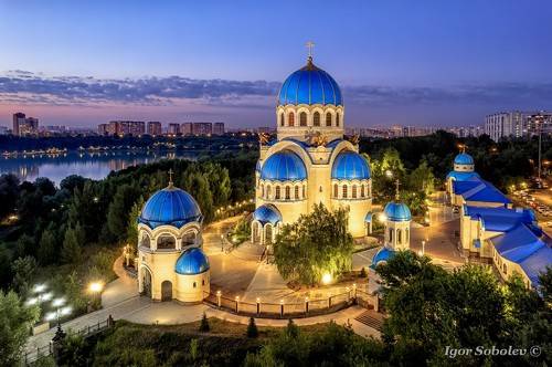 Храм Живоначальной Троицы в Орехово-Борисово
