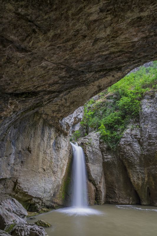 waterfall nature landscapes  Моmin jump waterrfall фото превью