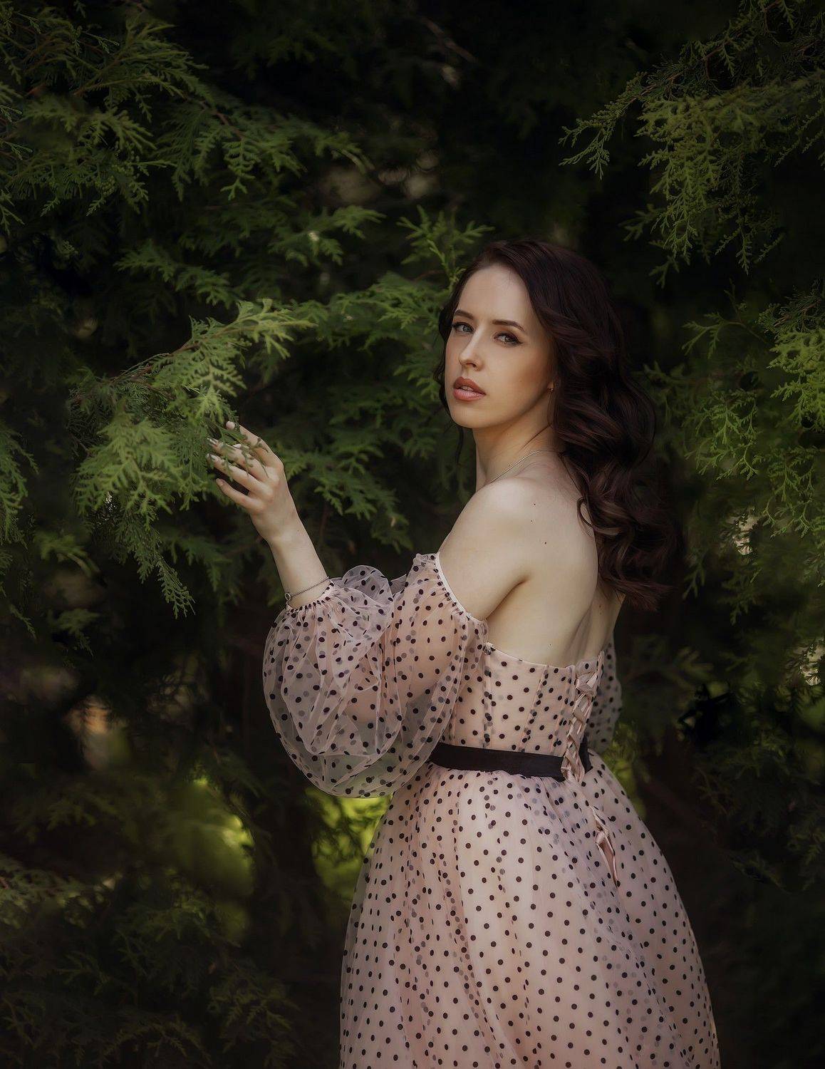 девушка, можжевельник, портрет, Тимохина Юлия