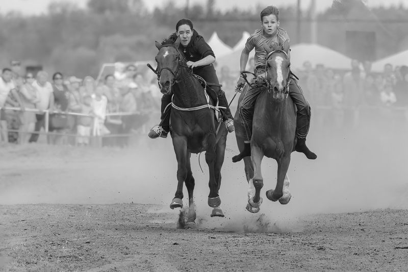 сабантуй Вьётся пыль из-под копыт... фото превью
