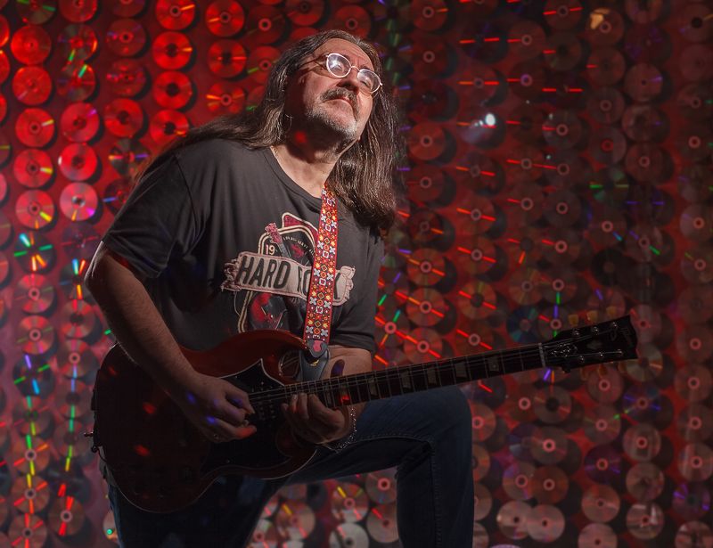 рок гитара домашняя студия Старый рокер фото превью