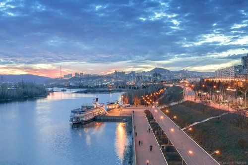 Закат на набережной Енисея