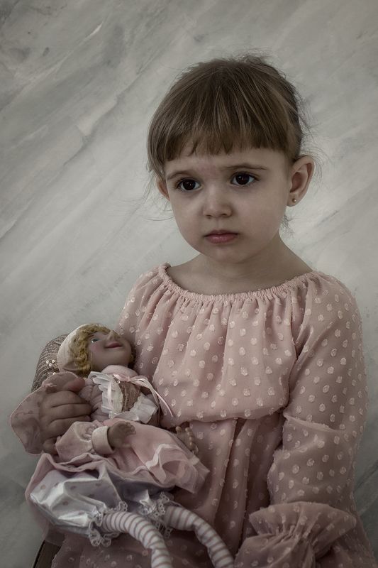 Кукла фото превью