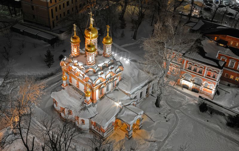 церковь, Москва Церковь Николая Чудотворца (Троицы Живоначальной) на Берсеневке фото превью