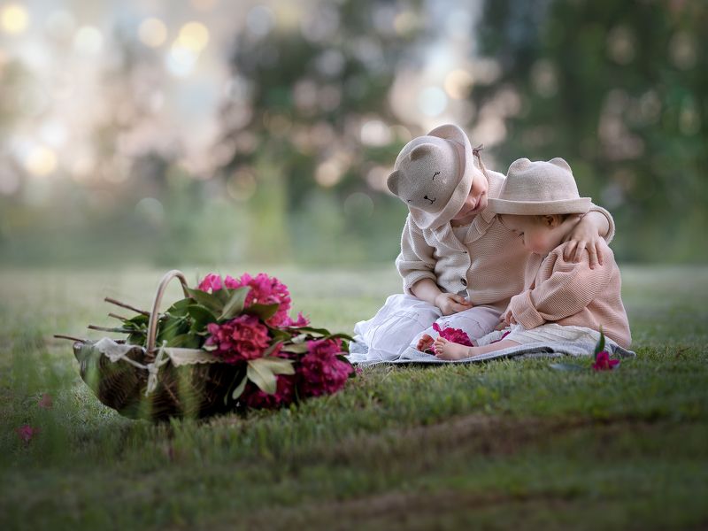 Sisters фото превью