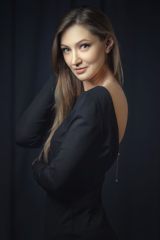 портрет, девушка, плечо, глаза Яна фото превью