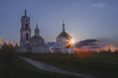 Майский закат и рассвет в Гусевском Погосте