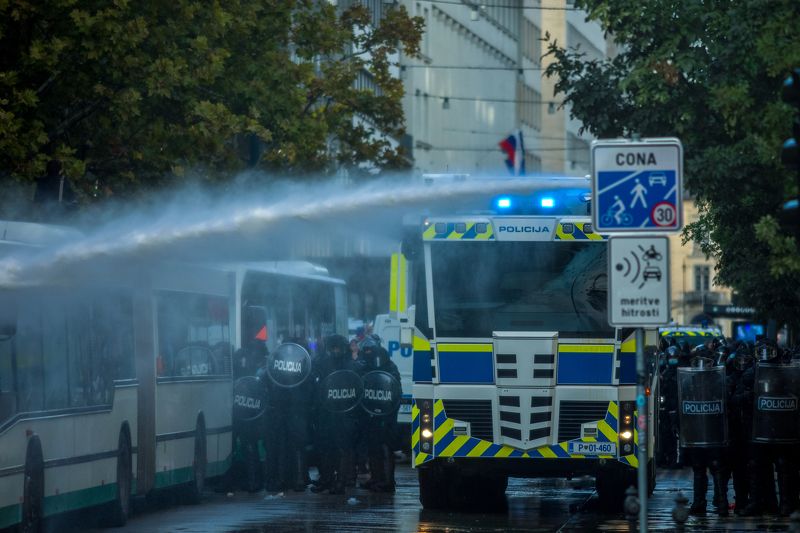 photojournalism journalism press looklikewarzone photojournalistslife \