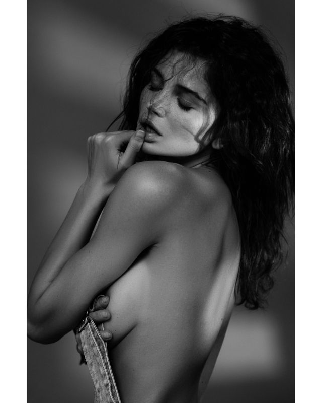 T фото превью